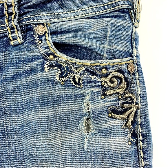 Silver Jeans Suki Flap Pocket Thick Stitch Destroyed Embellished Holey Knees - Picture 14 of 16